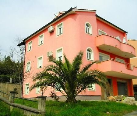 Apartments Eni Lovran Exterior foto