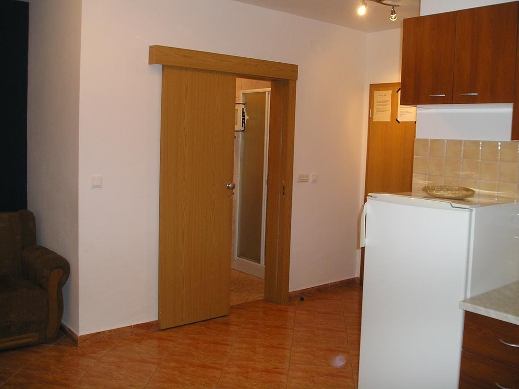 Apartments Eni Lovran Exterior foto
